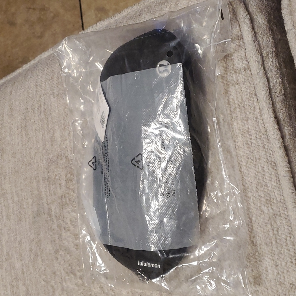 Lululemon everywhere belt bag